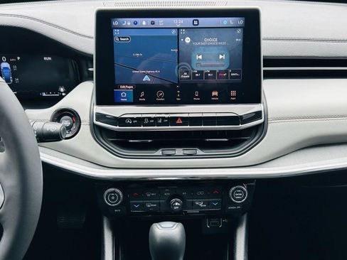 Used 2023 Jeep Compass Limited w/ Elite Group image 22