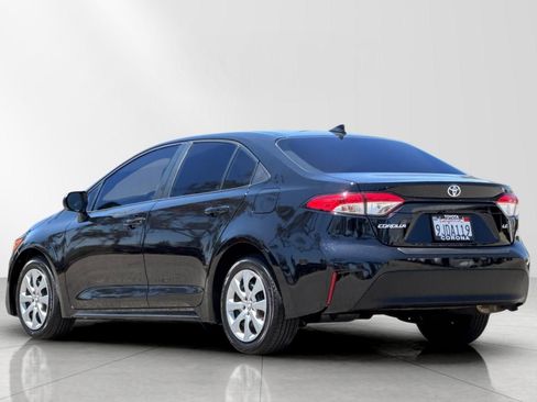 Used 2023 Toyota Corolla LE w/ Carpet Mat Package (TMS) FWD image 6