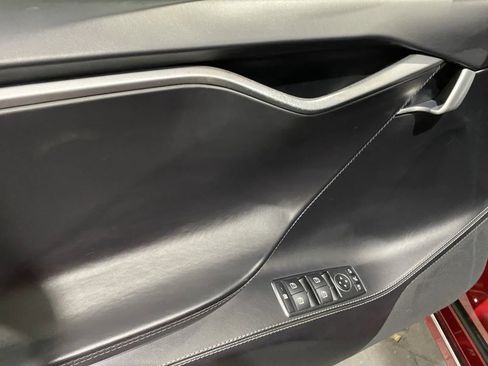 Used 2018 Tesla Model S AWD image 11
