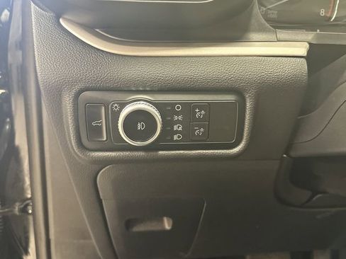 Used 2023 Ford Explorer XLT w/ Equipment Group 202A AWD/4WD image 23