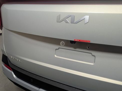 New 2026 Kia Carnival EX image 8