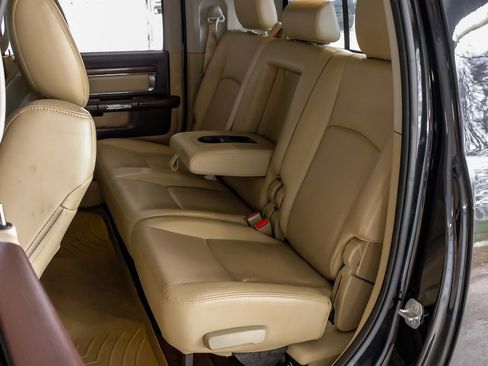 Used 2016 RAM 2500 Laramie image 39