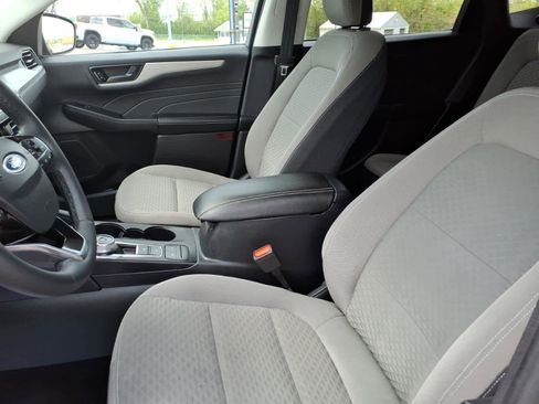Used 2022 Ford Escape SE w/ Convenience Package AWD/4WD image 4