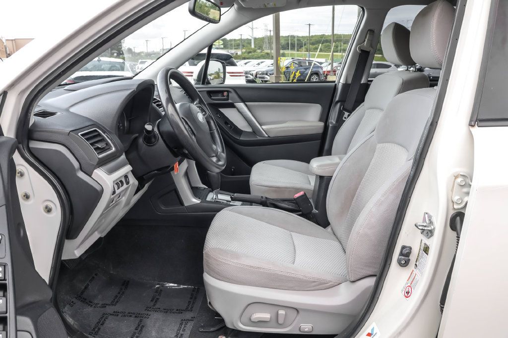 Used 2016 Subaru Forester 2.5i Premium AWD/4WD image 6