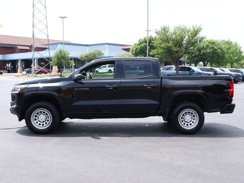 Used 2024 Chevrolet Colorado W/T RWD image 24