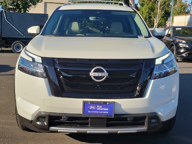Used 2023 Nissan Pathfinder SL w/ Lighting Package (N92) FWD image 24