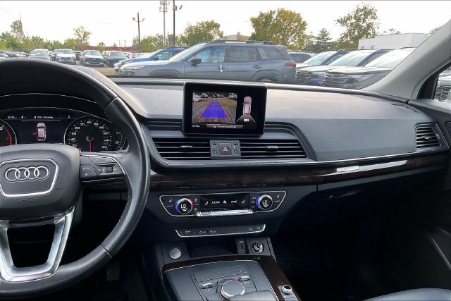 Used 2019 Audi Q5 2.0T Premium w/ Convenience Package AWD/4WD image 6