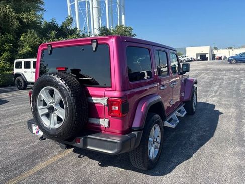 Used 2022 Jeep Wrangler Unlimited Sahara AWD/4WD image 10