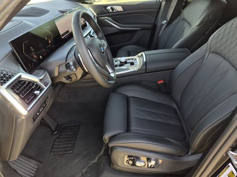 New 2026 BMW X7 xDrive40i w/ Executive Package image 30
