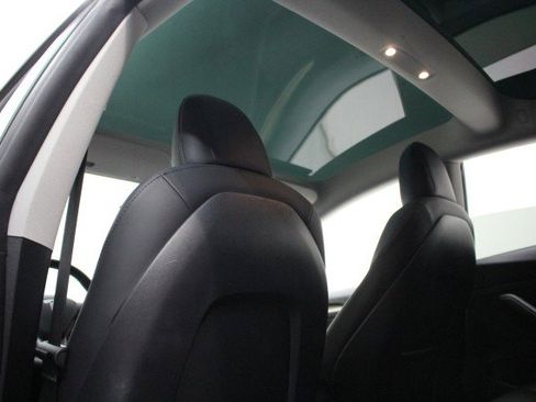 Used 2022 Tesla Model 3 Performance image 30