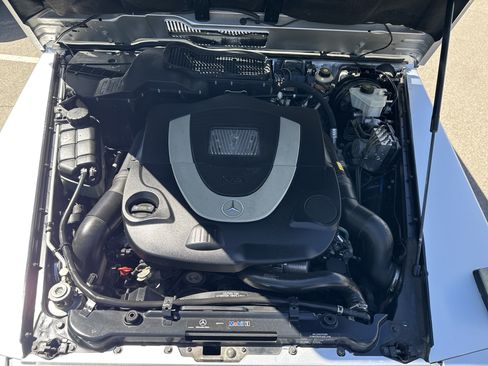 Used 2010 Mercedes-Benz G 550 image 10