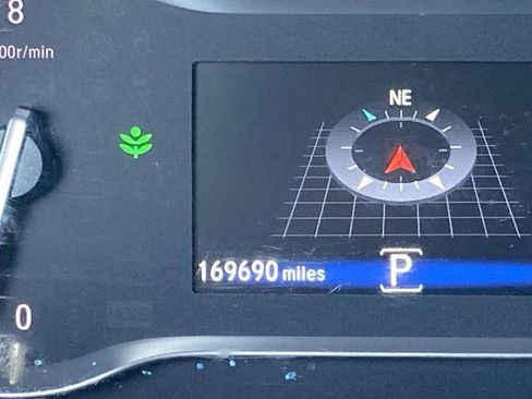 Used 2018 Honda Pilot EX image 8