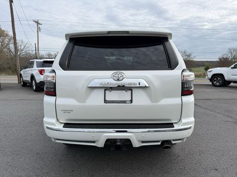 Used 2016 Toyota 4Runner Limited image 5