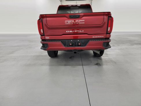 Used 2022 GMC Sierra 2500 Denali w/ Denali Ultimate Package image 7
