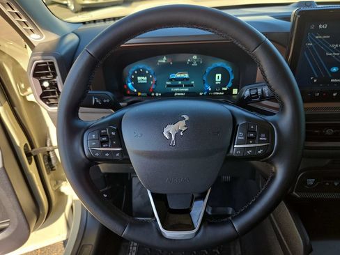 Used 2025 Ford Bronco Sport Outer Banks w/ Outer Banks Tech Package+ AWD/4WD image 21