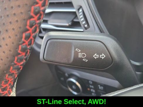 Used 2025 Ford Escape ST-Line Select AWD/4WD image 29