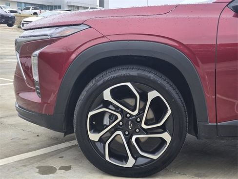 Certified 2024 Chevrolet Trax RS w/ Sunroof Package image 10