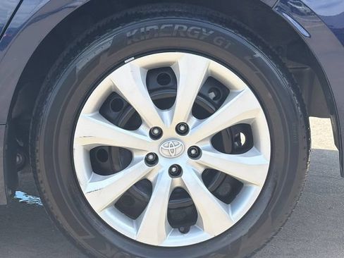 Used 2025 Toyota Corolla LE FWD image 29