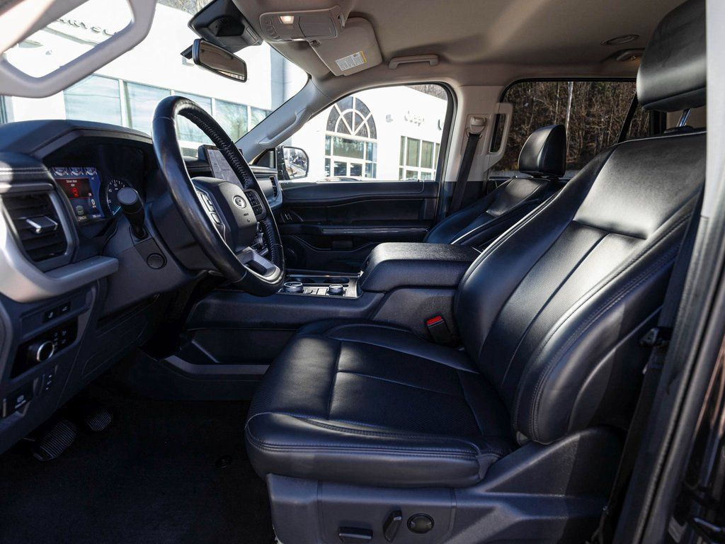 Used 2024 Ford Expedition XLT AWD/4WD image 20