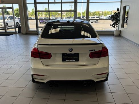 Used 2018 BMW M3 RWD image 7