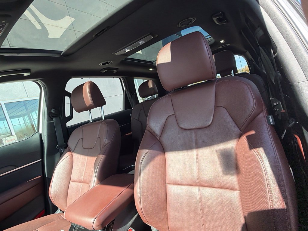 Used 2024 Kia Telluride SX w/ Towing Package AWD/4WD image 6