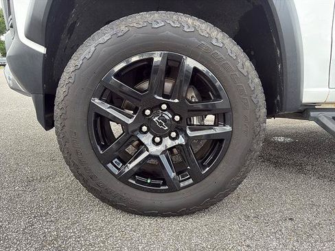 Used 2024 Chevrolet Colorado Trail Boss w/ Advanced Trailering Package AWD/4WD image 9