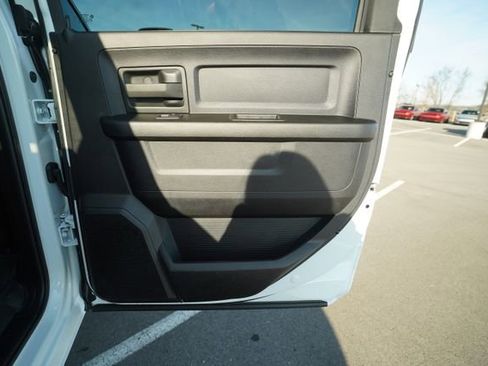 Used 2024 RAM 2500 Tradesman w/ Chrome Appearance Group image 22