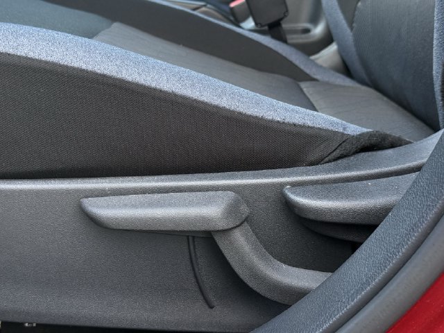 Used 2025 Nissan Versa SV FWD image 24