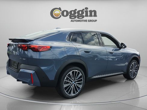 New 2026 BMW X2 xDrive28i w/ Convenience Package AWD/4WD image 5