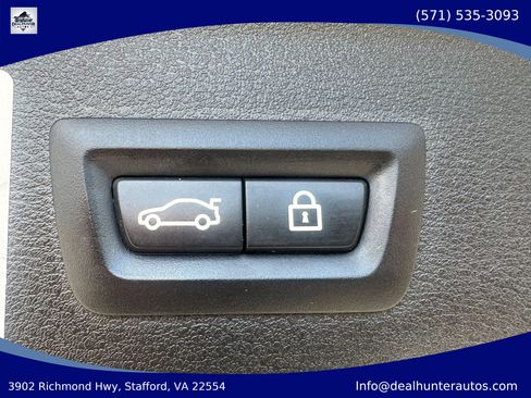 Used 2018 BMW X1 xDrive28i AWD/4WD image 16