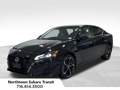Used 2023 Nissan Altima 2.5 SR w/ SR Premium Package