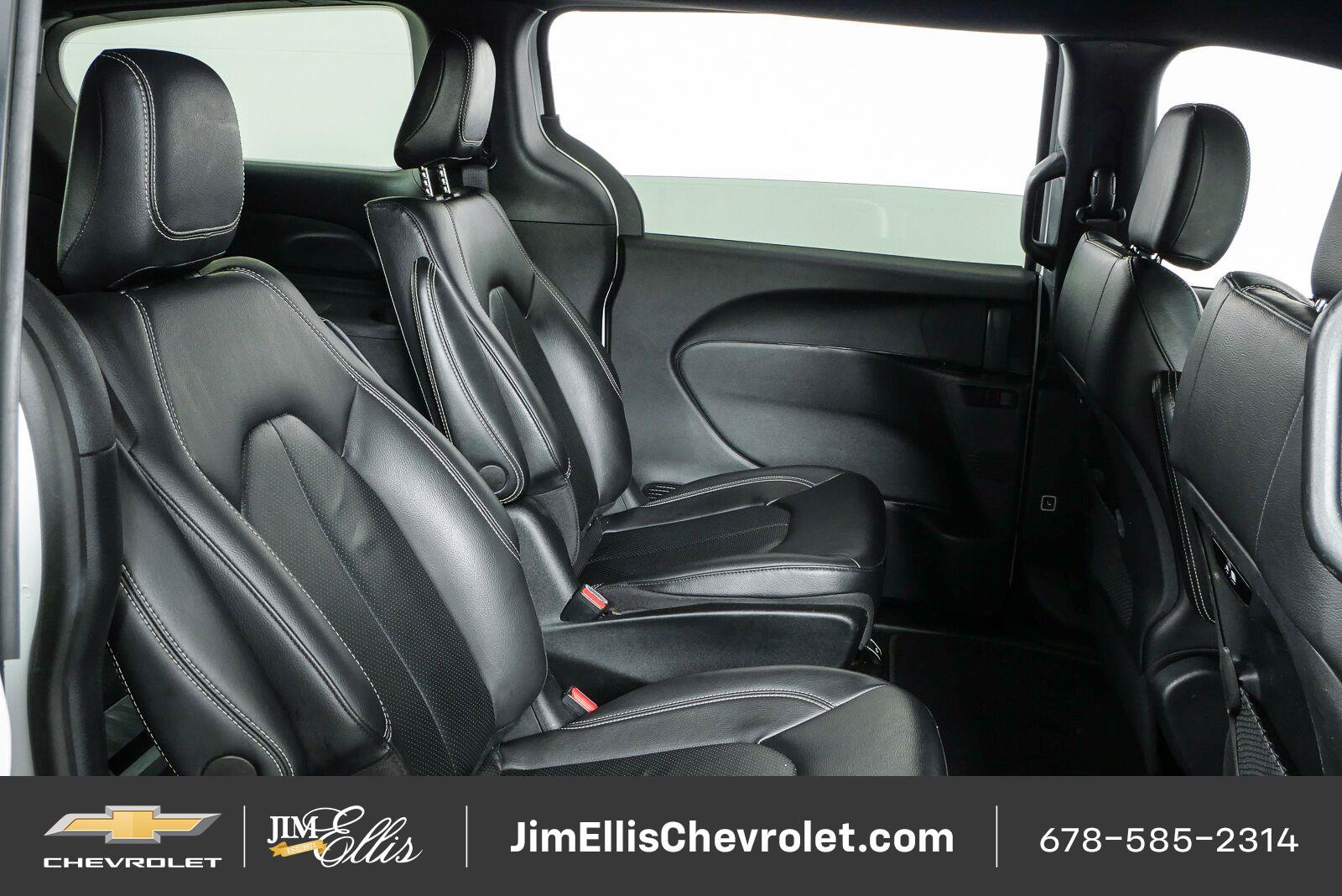 Used 2022 Chrysler Pacifica Touring-L w/ S Appearance Package FWD image 20
