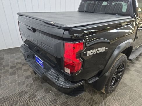 Used 2023 Chevrolet Colorado Trail Boss w/ Technology Package AWD/4WD image 11