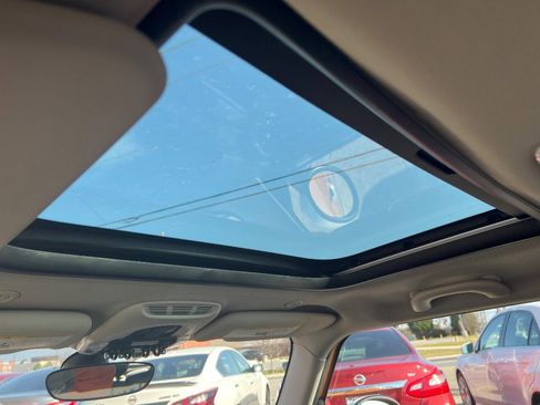 Used 2017 MINI Cooper S image 13