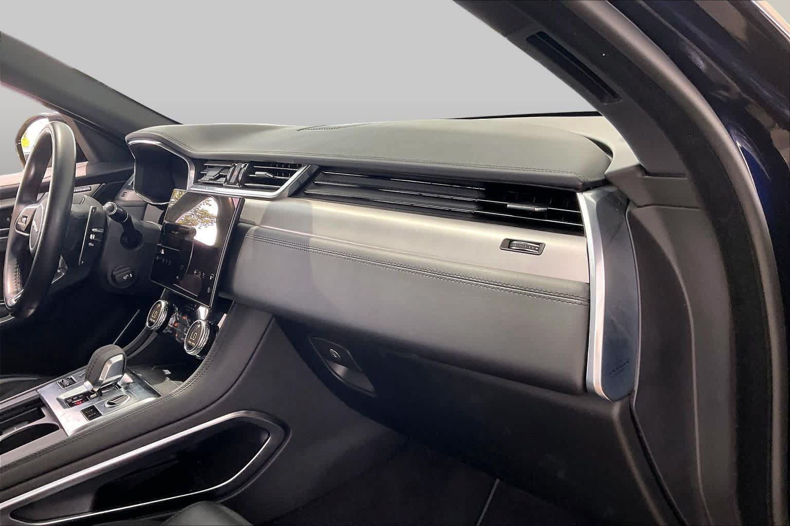 Used 2022 Jaguar F-PACE S AWD/4WD image 19