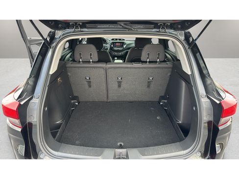 Used 2023 Chevrolet TrailBlazer LT w/ Convenience Package AWD/4WD image 13