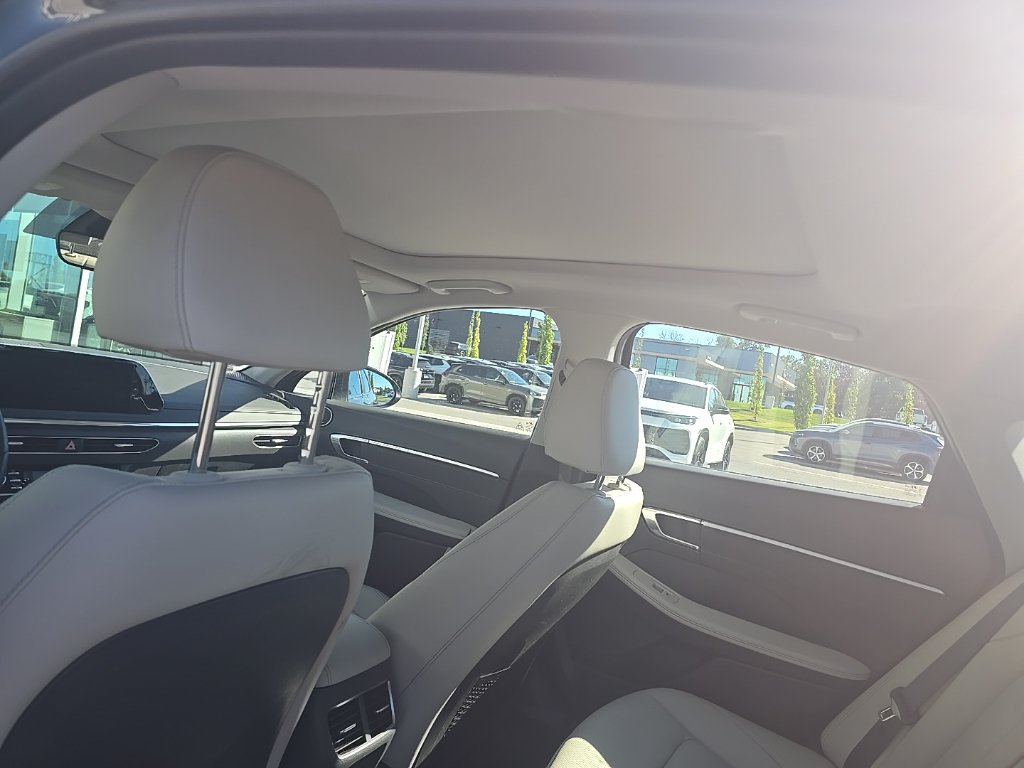 Used 2023 Hyundai Sonata Limited FWD image 9