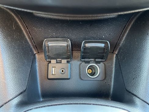 Used 2017 Chevrolet Cruze LT w/ Convenience Package image 21