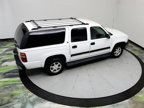 Used 2001 Chevrolet Suburban LS w/ LS Preferred Equipment Group RWD image 31