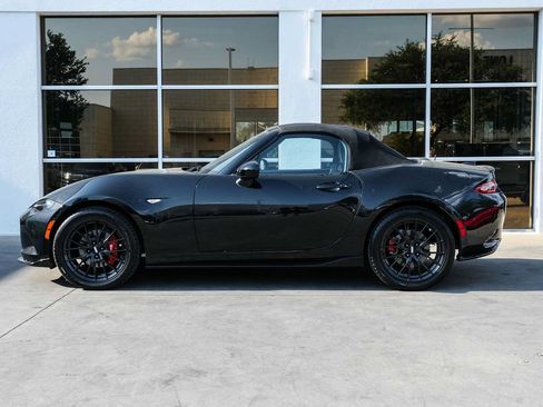 Used 2023 MAZDA MX-5 Miata Club w/ Brembo/BBS Recaro Package RWD image 14
