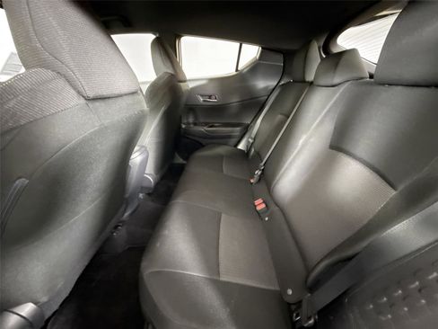 Used 2018 Toyota C-HR XLE image 29