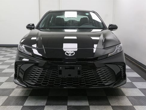 New 2026 Toyota Camry SE AWD/4WD image 3