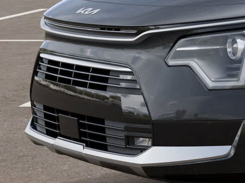 New 2025 Kia Niro EX Touring image 12