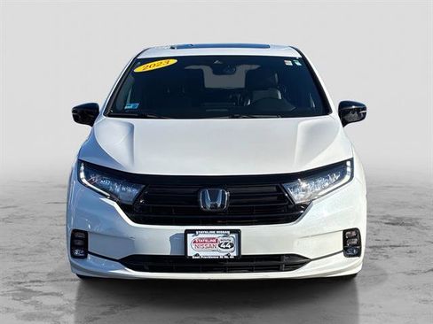 Used 2023 Honda Odyssey Sport image 2