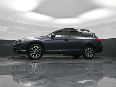Used 2017 Subaru Outback 2.5i Limited image 30