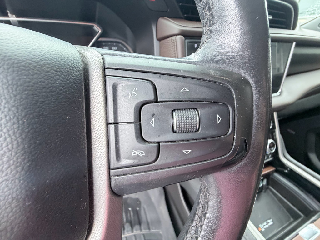 Used 2021 GMC Yukon Denali RWD image 16