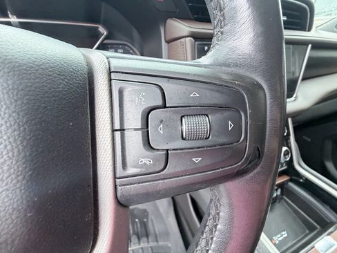 Used 2021 GMC Yukon Denali RWD image 16