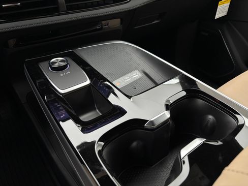 New 2026 Buick Enclave Preferred w/ Power Package FWD image 30