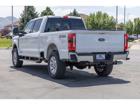 New 2025 Ford F250 Lariat w/ Chrome Package image 5