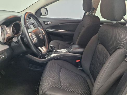 Used 2017 Dodge Journey SE w/ Flexible Seating Group image 17